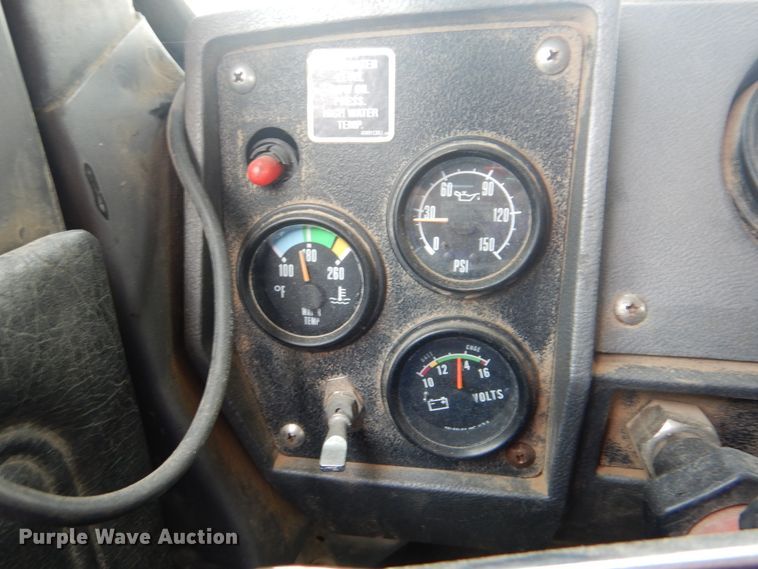 image for item DG8695 1995 Mack RD688S  drilling rig truck