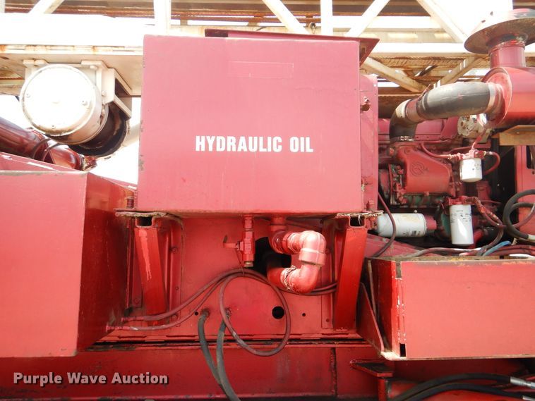 image for item DG8695 1995 Mack RD688S  drilling rig truck