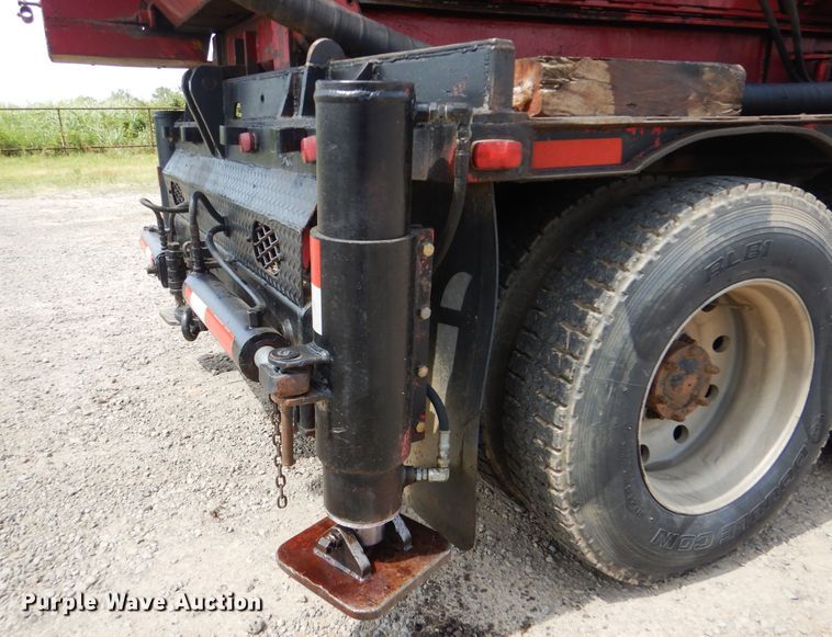 image for item DG8695 1995 Mack RD688S  drilling rig truck