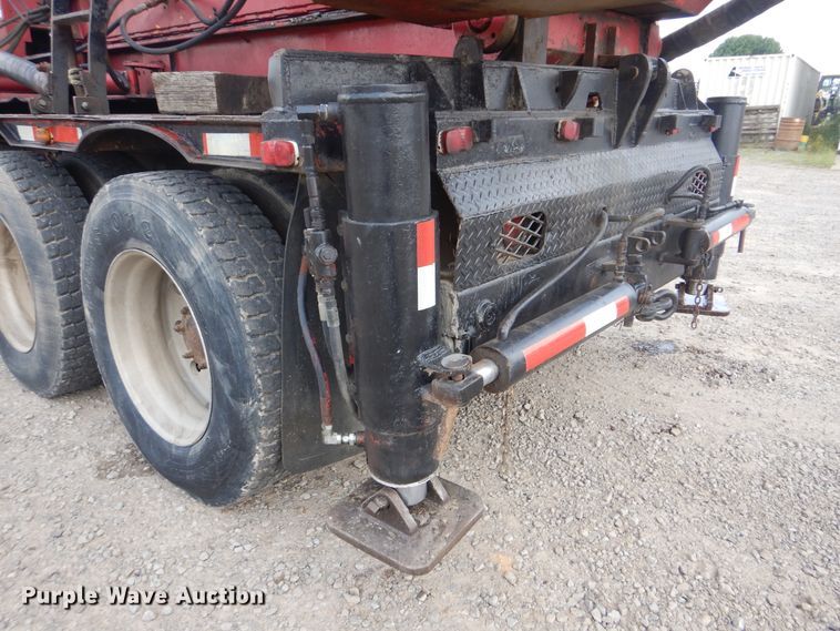 image for item DG8695 1995 Mack RD688S  drilling rig truck