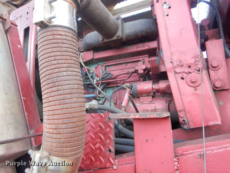 image for item DG8695 1995 Mack RD688S  drilling rig truck