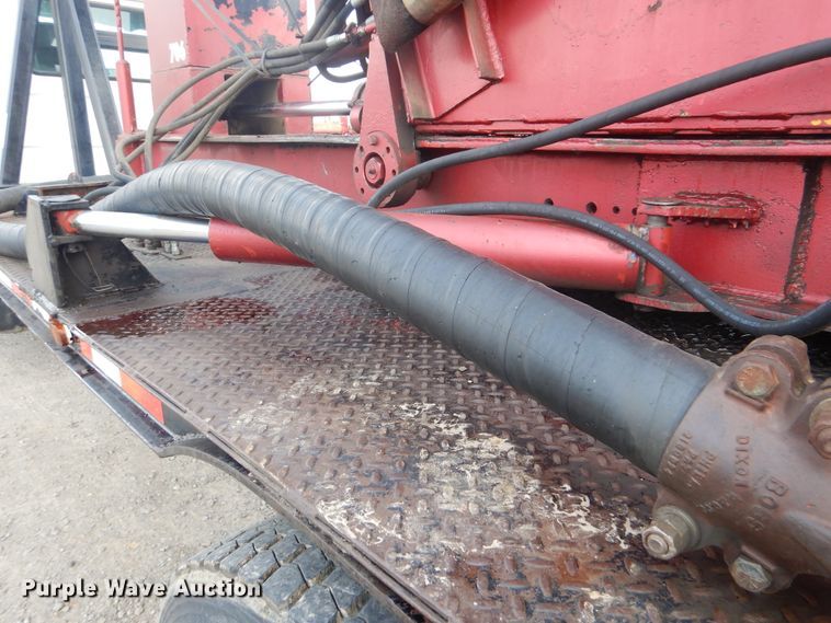 image for item DG8695 1995 Mack RD688S  drilling rig truck