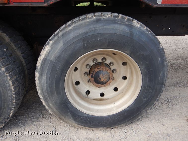 image for item DG8695 1995 Mack RD688S  drilling rig truck