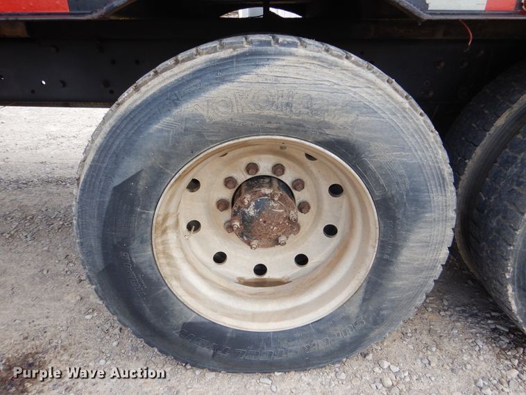 image for item DG8695 1995 Mack RD688S  drilling rig truck