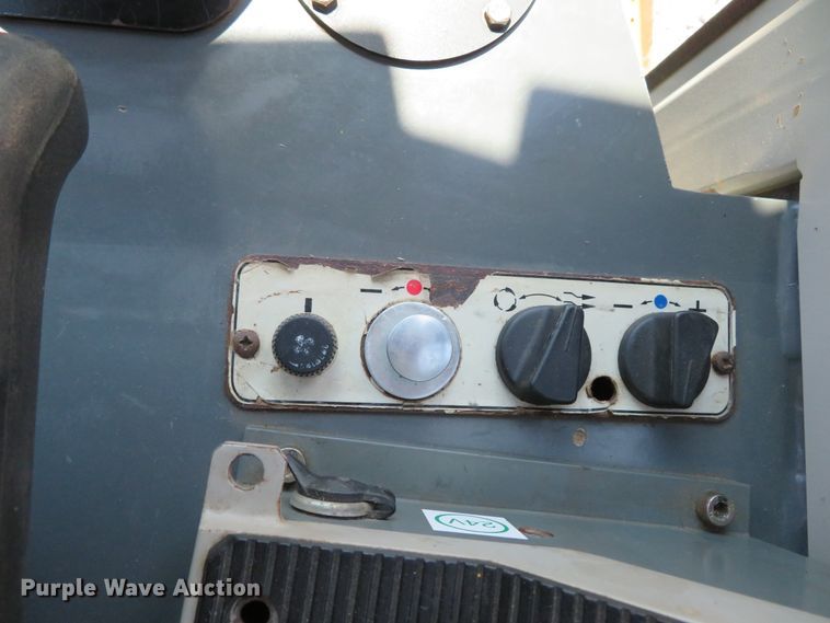 image for item DH1126 2012 John Deere 655C  trackloader