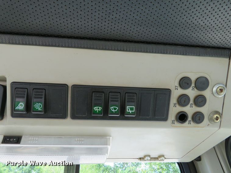 image for item DH1126 2012 John Deere 655C  trackloader