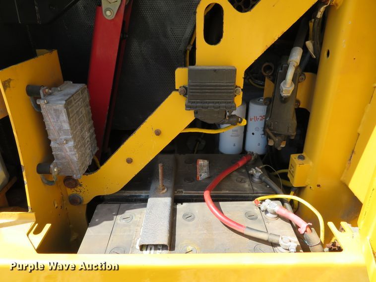 image for item DH1126 2012 John Deere 655C  trackloader