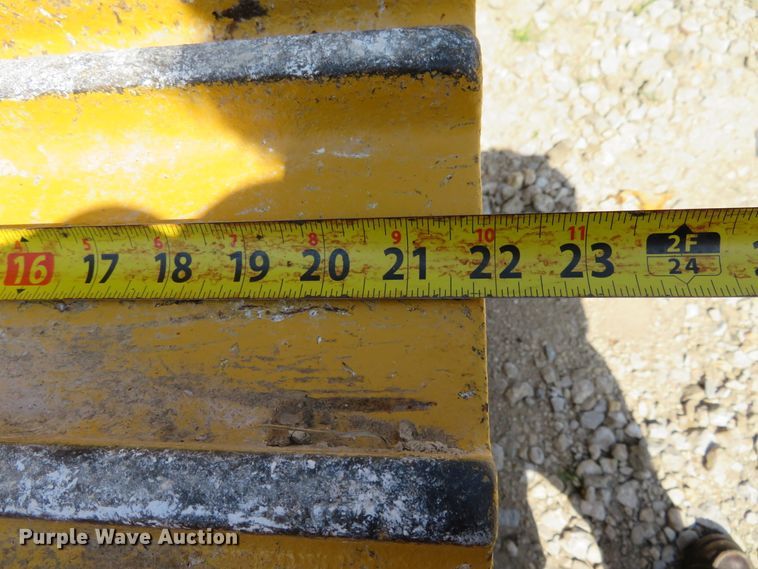 image for item DH1126 2012 John Deere 655C  trackloader