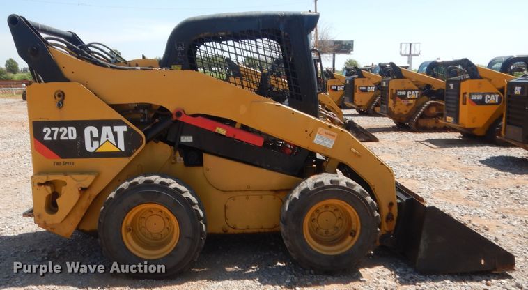 image for item DH3747 2013 Caterpillar 272D  skid steer loader
