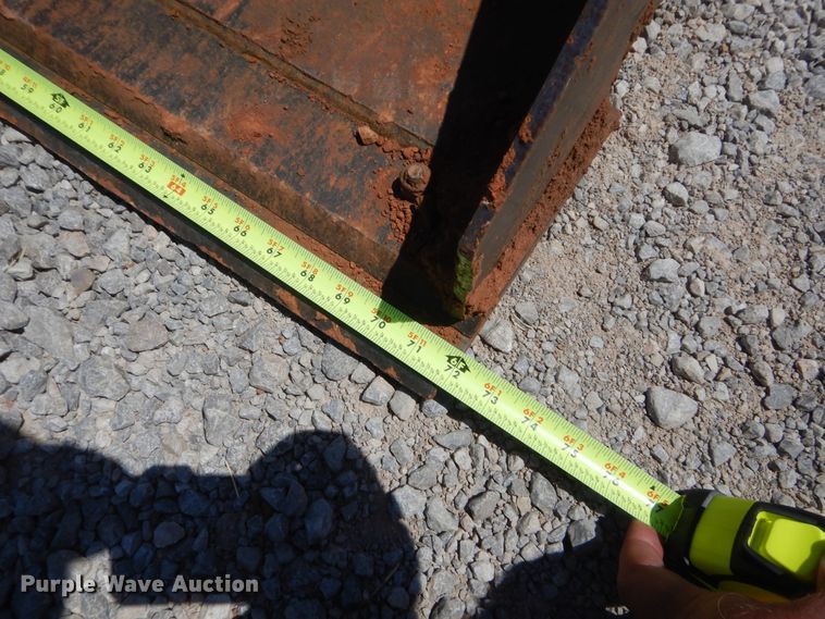 image for item DH3747 2013 Caterpillar 272D  skid steer loader