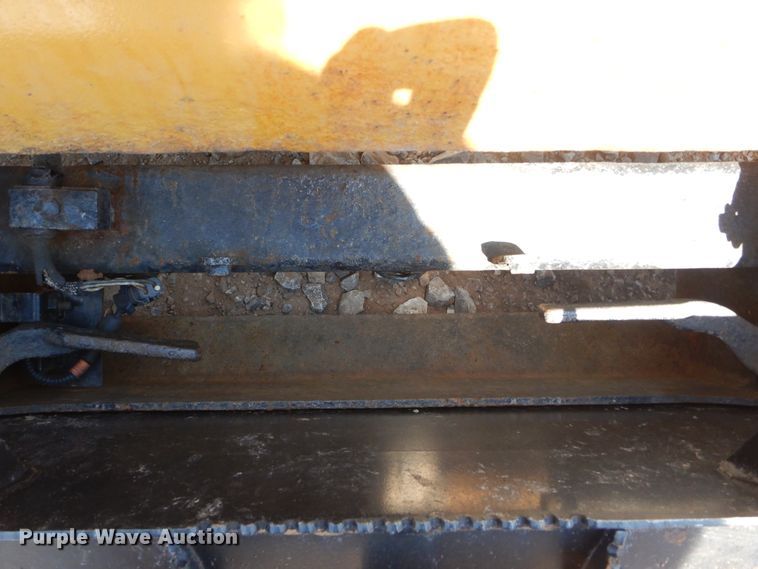 image for item DH3747 2013 Caterpillar 272D  skid steer loader