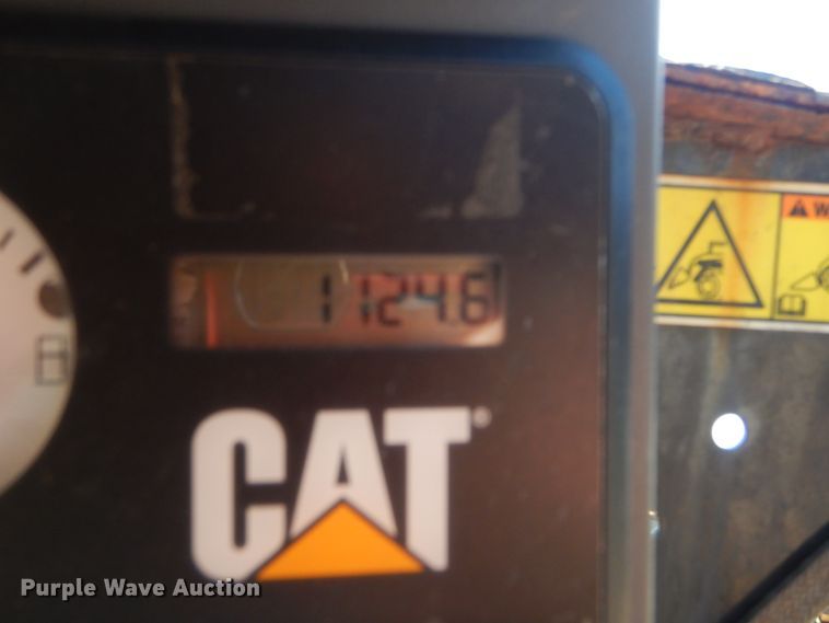 image for item DH3747 2013 Caterpillar 272D  skid steer loader