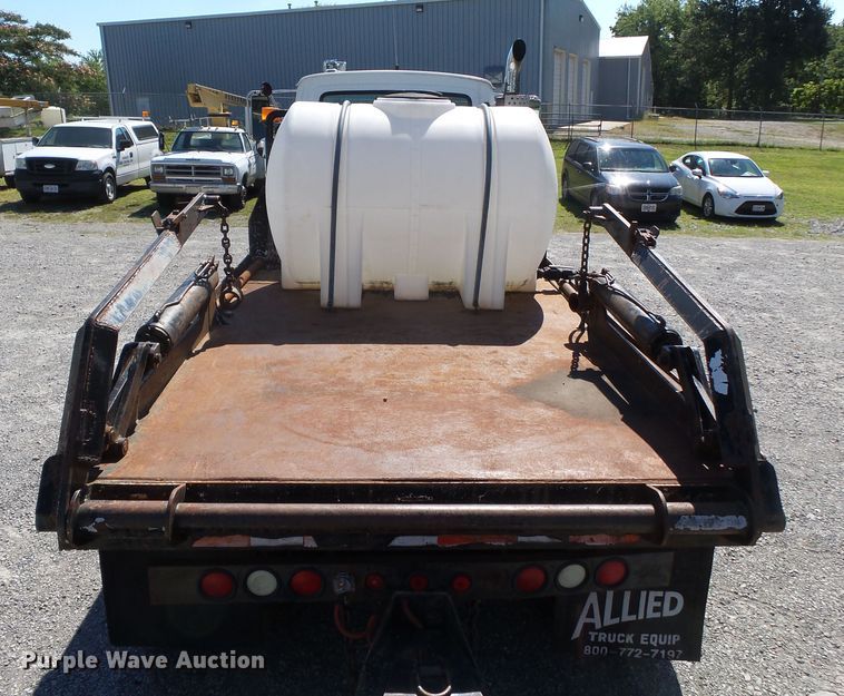 image for item DH3841 1992 Ford L9000  flatbed truck