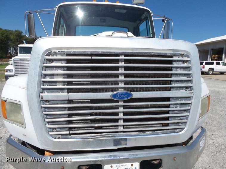 image for item DH3841 1992 Ford L9000  flatbed truck