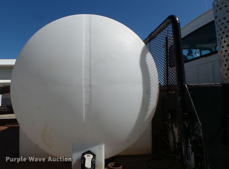 image for item DH3841 1992 Ford L9000  flatbed truck