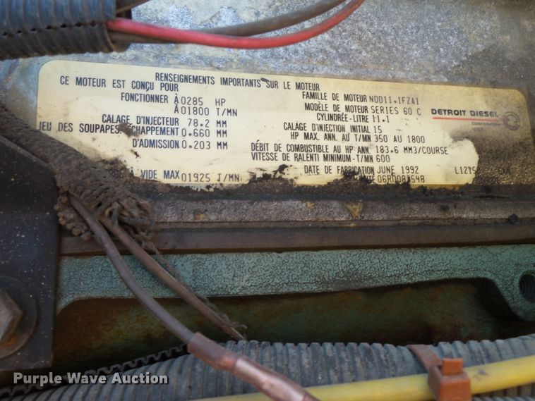 image for item DH3841 1992 Ford L9000  flatbed truck