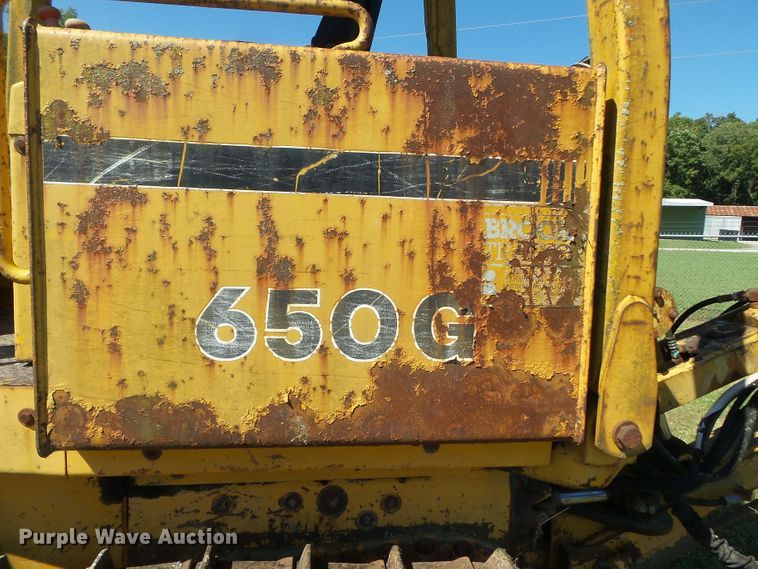 image for item DH3846 1989 John Deere 650G  cable plow