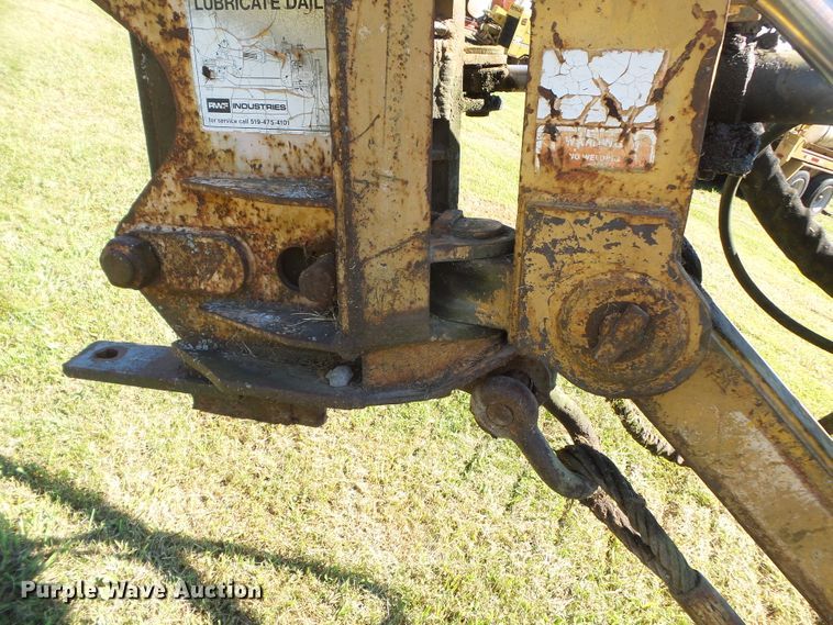 image for item DH3846 1989 John Deere 650G  cable plow