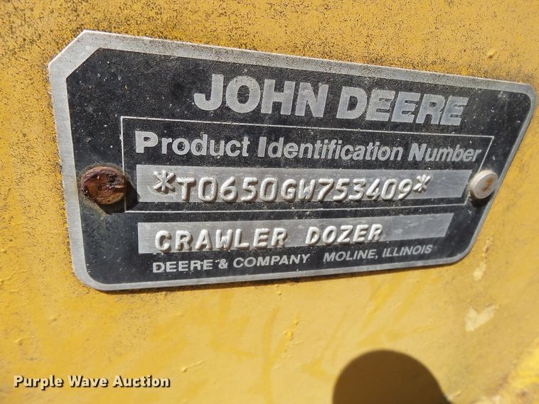 image for item DH3846 1989 John Deere 650G  cable plow