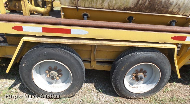 image for item DH3848 1997 Redi Haul equipment trailer