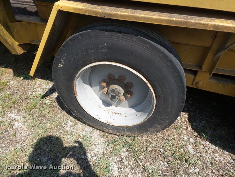 image for item DH3848 1997 Redi Haul equipment trailer