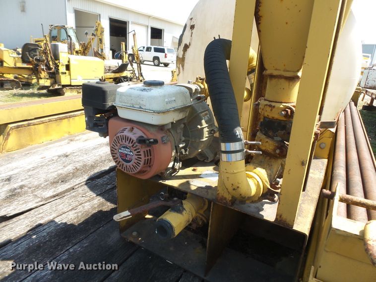 image for item DH3848 1997 Redi Haul equipment trailer