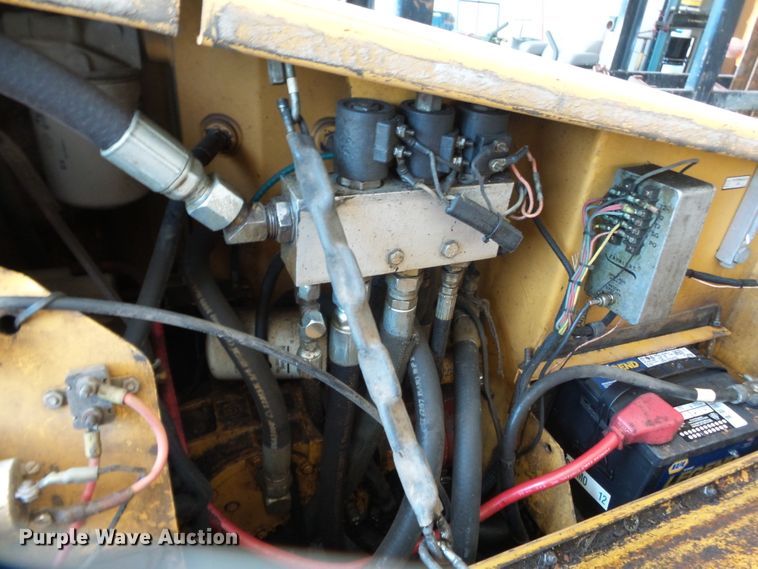 image for item DH3850 1997 Vermeer D24X40  directional boring unit