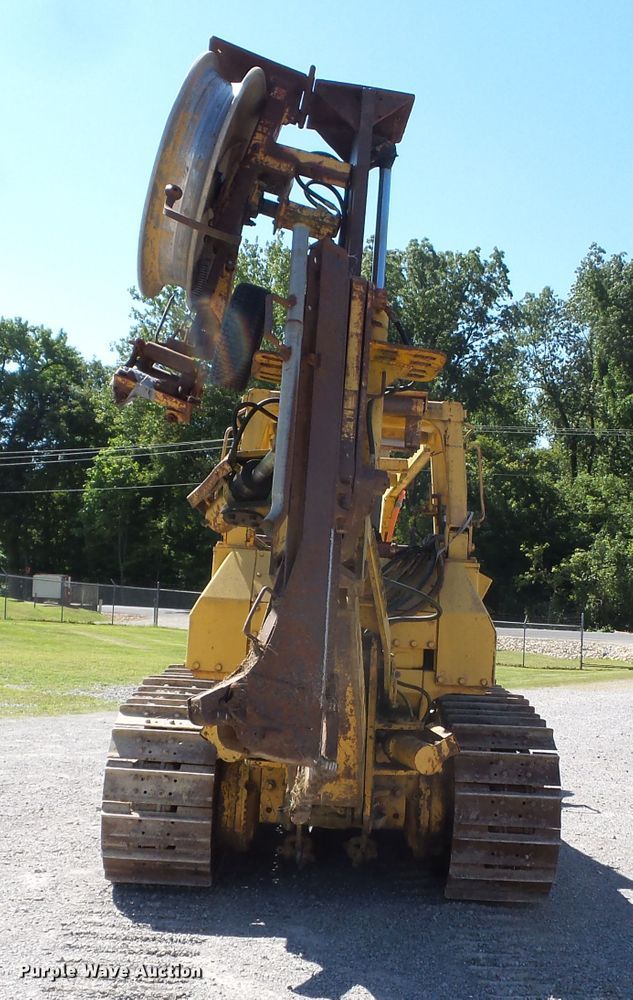 image for item DH3851 1984 Komatsu D65P-8  cable plow