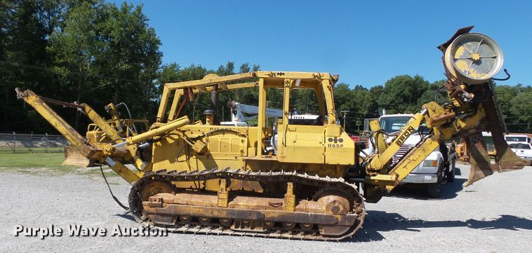 image for item DH3851 1984 Komatsu D65P-8  cable plow