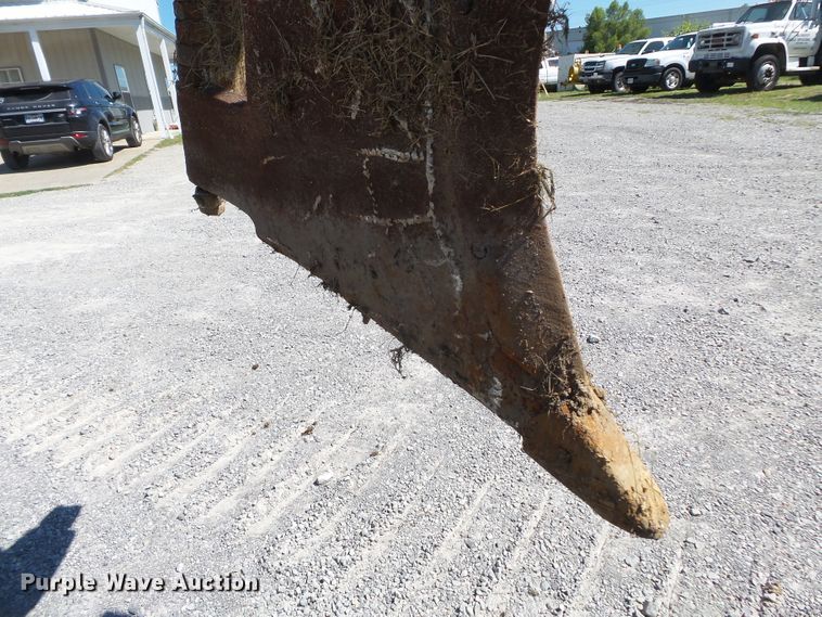 image for item DH3851 1984 Komatsu D65P-8  cable plow