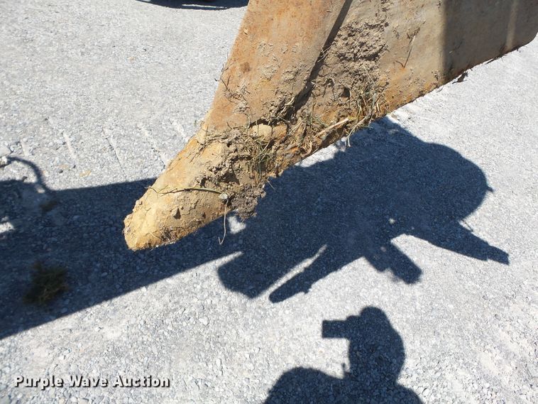 image for item DH3851 1984 Komatsu D65P-8  cable plow