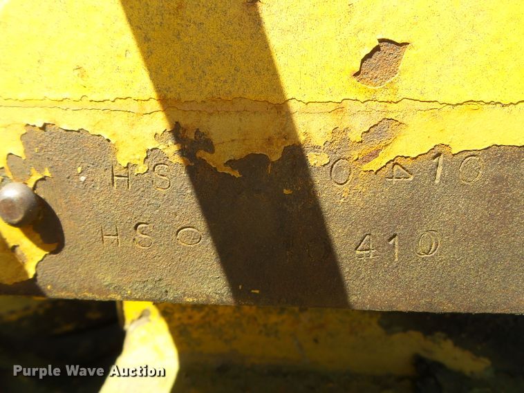 image for item DH3851 1984 Komatsu D65P-8  cable plow