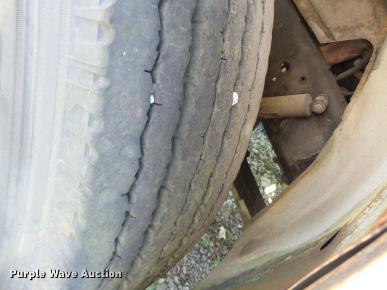 image for item DH3855 1980 GMC 7000  utility truck