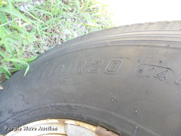 image for item DH3855 1980 GMC 7000  utility truck