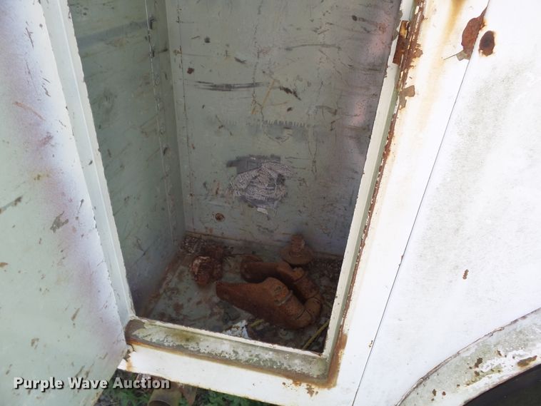 image for item DH3855 1980 GMC 7000  utility truck