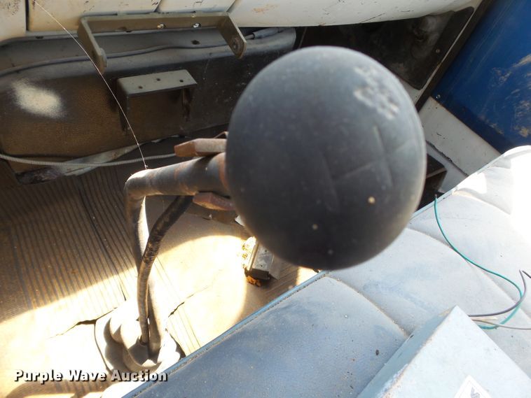 image for item DH3855 1980 GMC 7000  utility truck