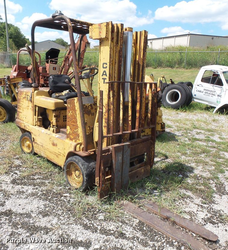 image for item DH3860 Caterpillar T60B  forklift