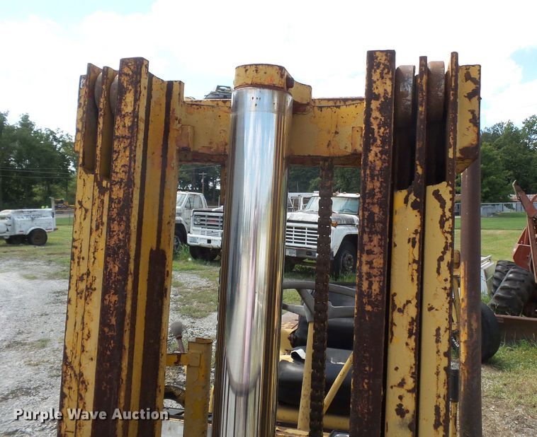 image for item DH3860 Caterpillar T60B  forklift