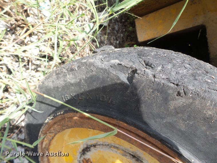 image for item DH3860 Caterpillar T60B  forklift