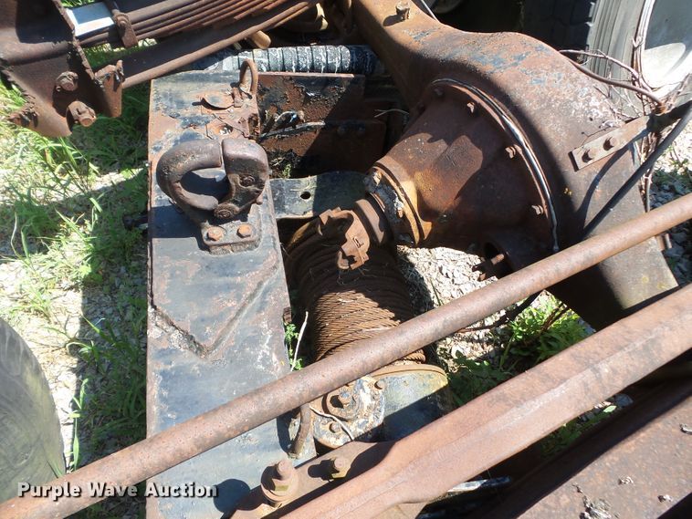 image for item DH3861 1980 Ford  truck cab and chassis