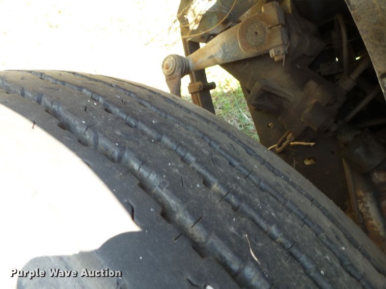 image for item DH3869 1980 Ford F600  bucket truck