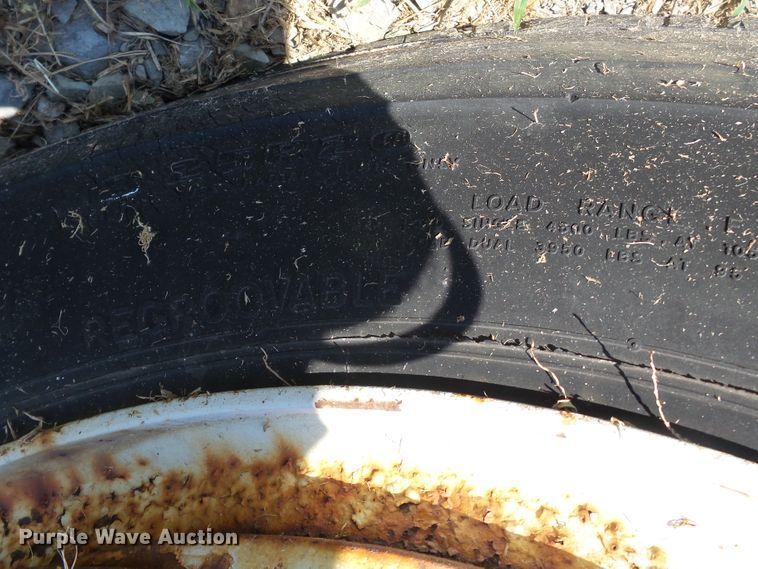 image for item DH3869 1980 Ford F600  bucket truck