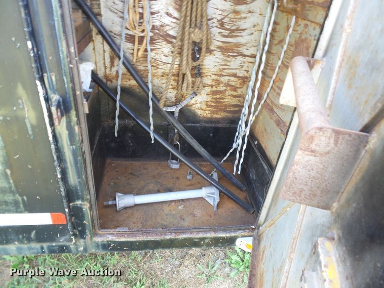 image for item DH3869 1980 Ford F600  bucket truck