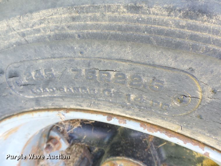 image for item DH3869 1980 Ford F600  bucket truck