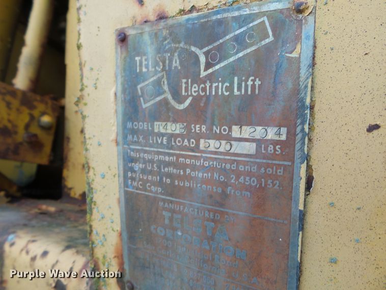 image for item DH3869 1980 Ford F600  bucket truck