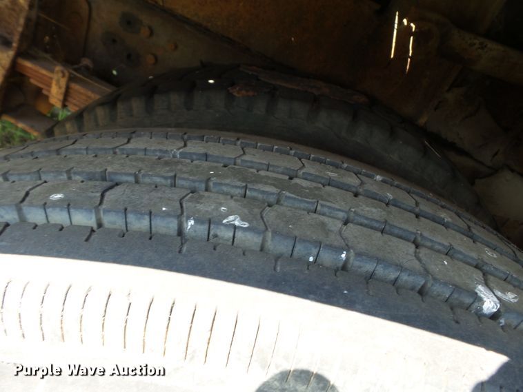 image for item DH3869 1980 Ford F600  bucket truck