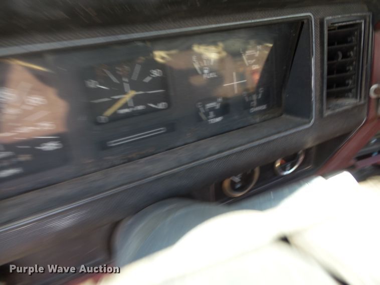 image for item DH3869 1980 Ford F600  bucket truck