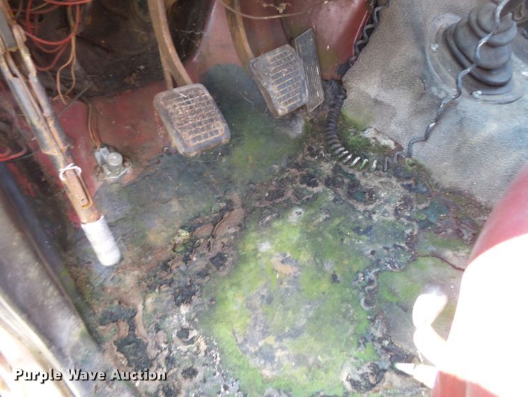 image for item DH3869 1980 Ford F600  bucket truck