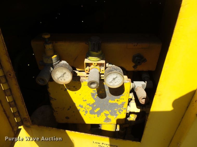 image for item DH3877 Hesco  generator set