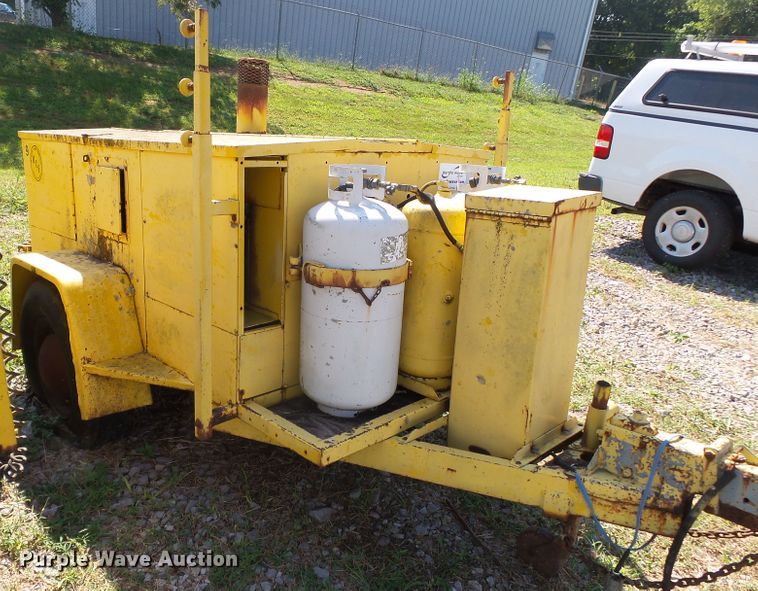 image for item DH3879 Hesco  generator